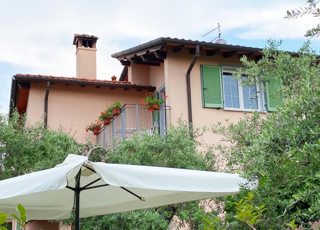 Bed and Breakfast La Madonnina à Querceta Extérieur photo