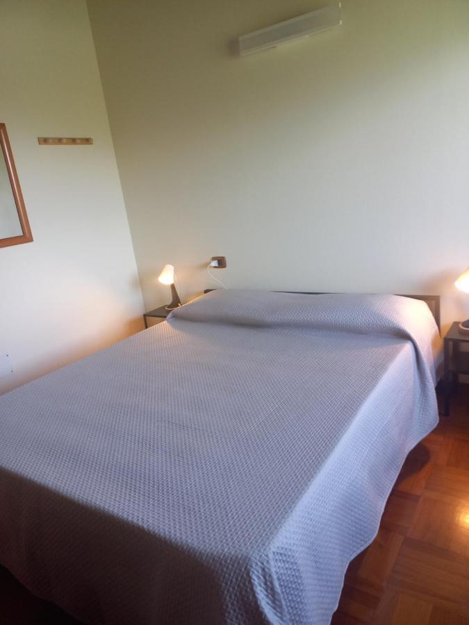 Bed and Breakfast La Madonnina à Querceta Extérieur photo